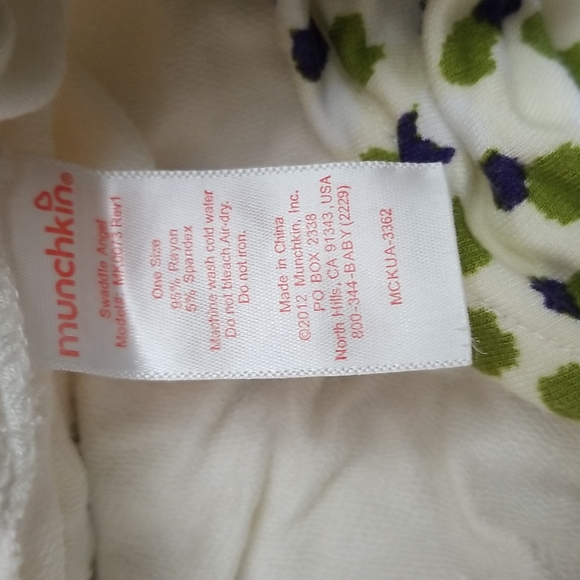 Munchkin Swaddle Angel Swaddle Sack Bundle - Picture 3 of 5